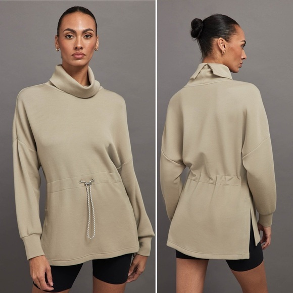 Varley Tops - Varley Freya Sweatshirt in Seneca Rock, size L